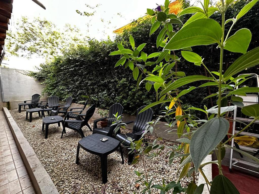 Posada Costa Del Sol Colón Exteriör bild